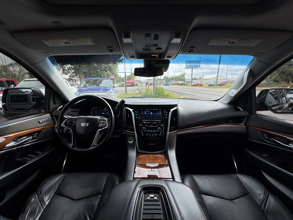 2018 Cadillac Escalade Premium Luxury - Photo 19