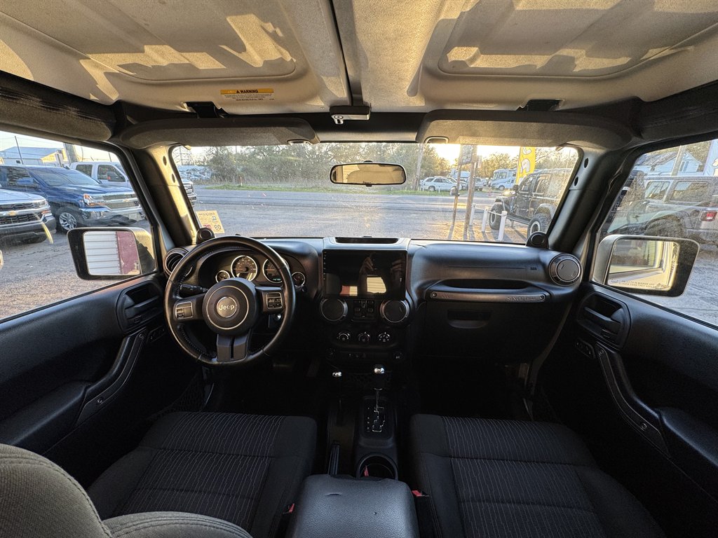 2012 Jeep Wrangler Unlimited Sport - Photo 19