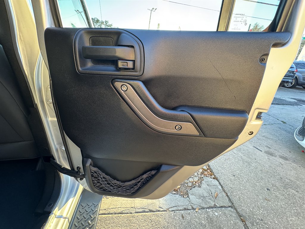 2012 Jeep Wrangler Unlimited Sport - Photo 15
