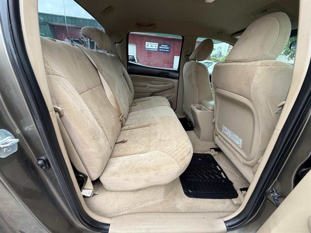 2010 Toyota Tacoma PreRunner - Photo 16