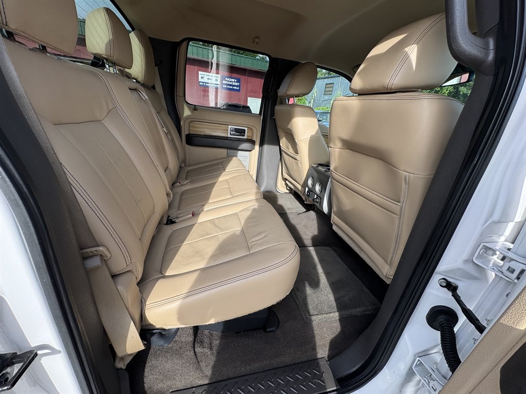 2011 Ford F-150 Lariat - Photo 19
