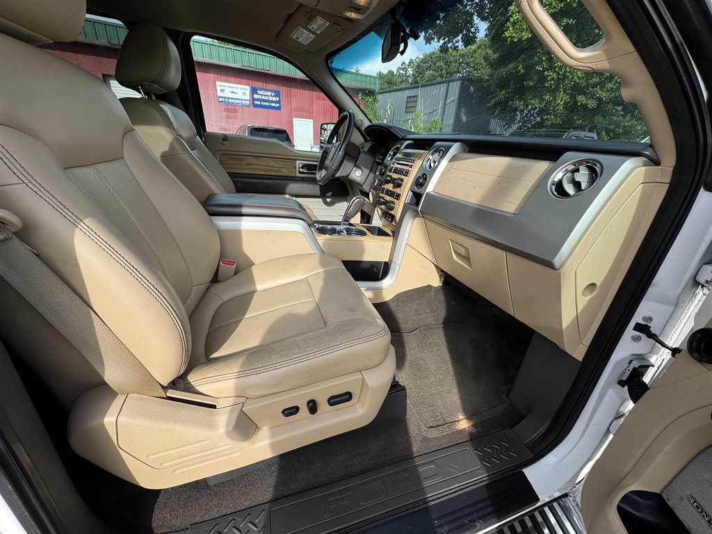 2011 Ford F-150 Lariat - Photo 16
