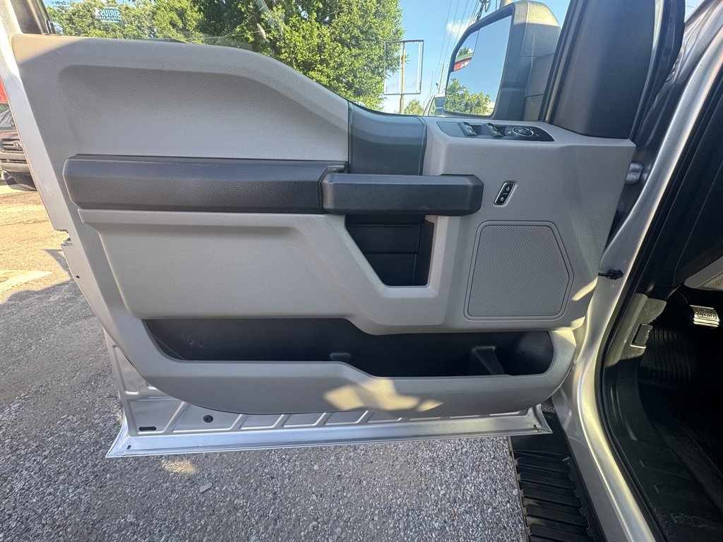2015 Ford F-150 XL - Photo 11