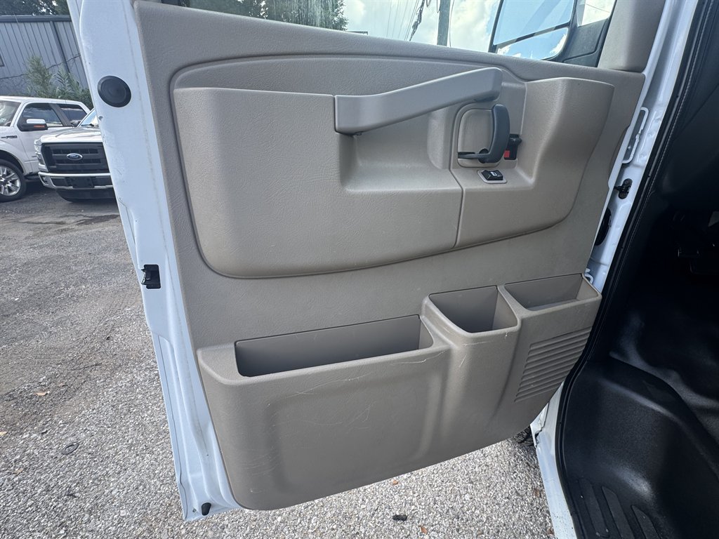 2019 Chevrolet Express Cargo Work Van - Photo 11
