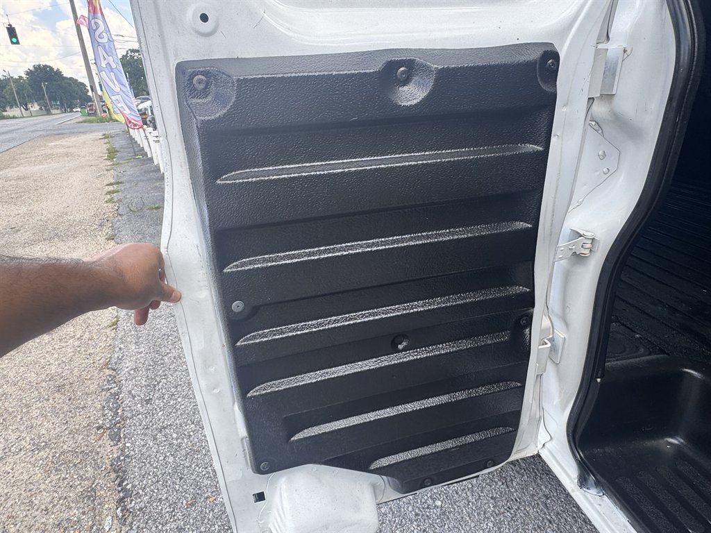 2019 Chevrolet Express Cargo Work Van - Photo 17